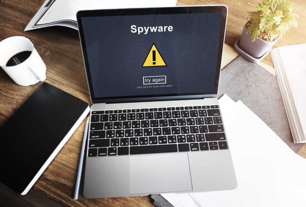Un ojo oculto en las pantallas: <strong>spyware </strong>como una gran amenaza