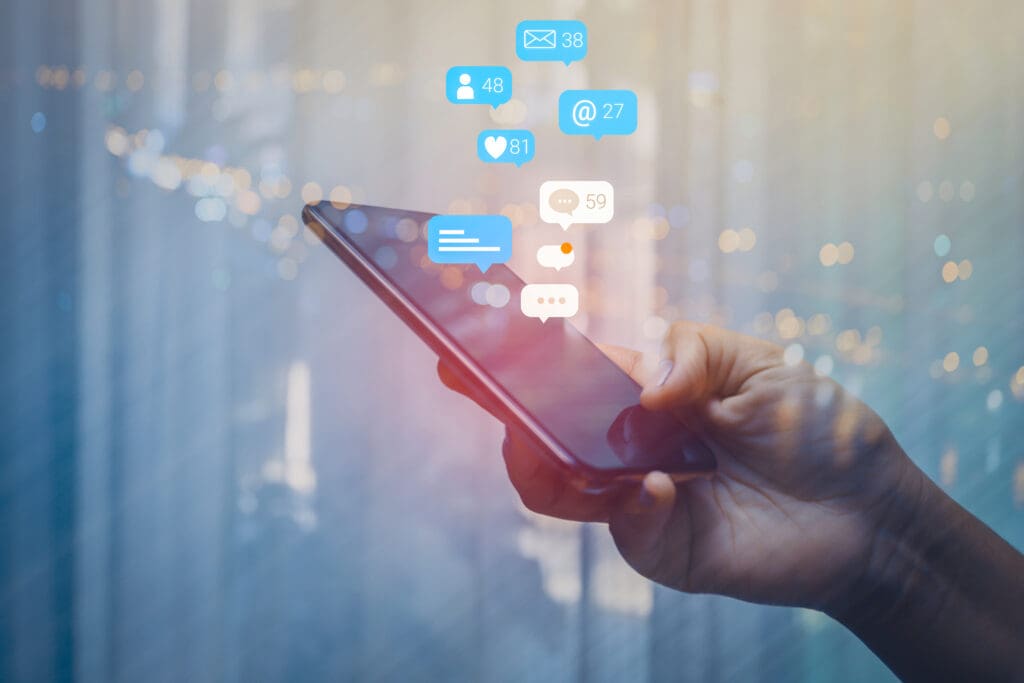 ¿Cómo crear una estrategia efectiva de social media marketing?